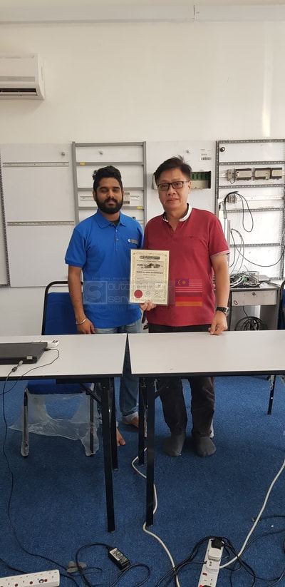 One-to-One #sIEMENS #s7300 & #s7400 with #HMI #training #basic & #intermediate / 5 days / #singapore #customer @asasmy #hq and its a warp!